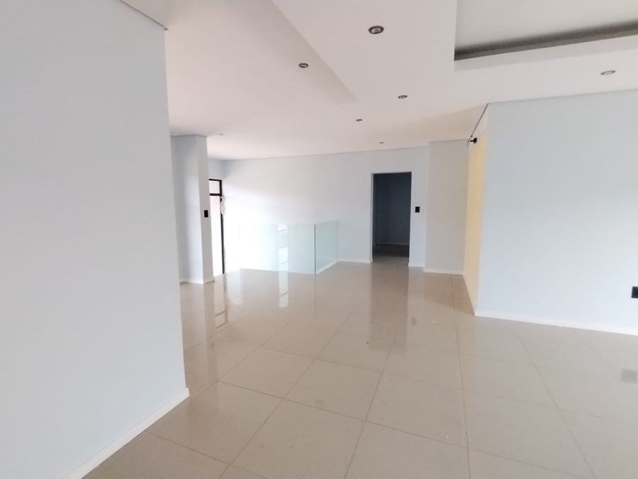 5 Bedroom Property for Sale in Melodie North West